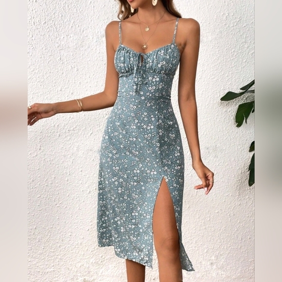 NEW Boho Chic Floral Tie Ruched Split Midi Dress Dusty Blue White - Picture 2 of 7